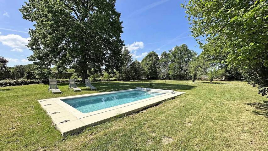Gîte pour 8 personnes, avec jardin à Bessines-sur-Gartempe - 4