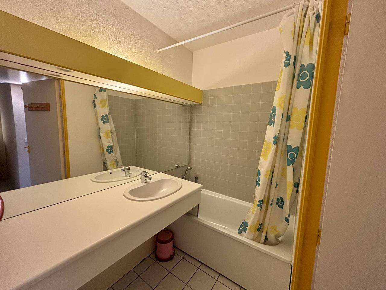 Appartement entier, Appartement 2 pièces + cabine, 6 couchages, proche plage, parking in Côte Vermeille, Argelès-sur-Mer