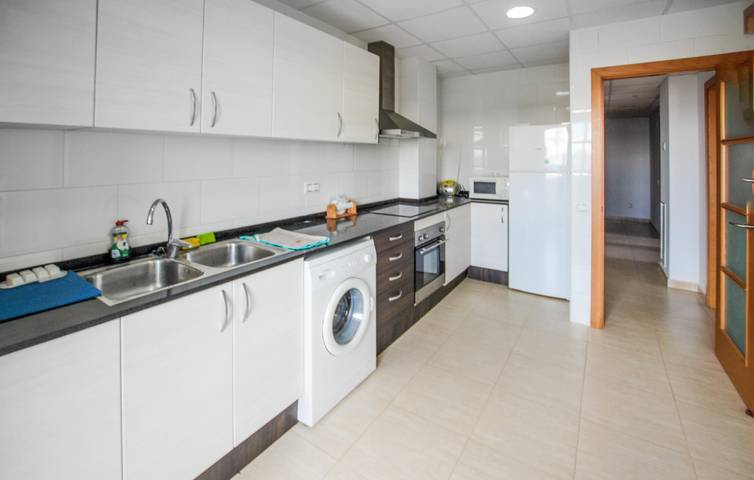 Ganze Ferienwohnung, Luxus-Apartment mit Aufzug, TV und Flussblick in Deltebre, Delta de l'Ebre