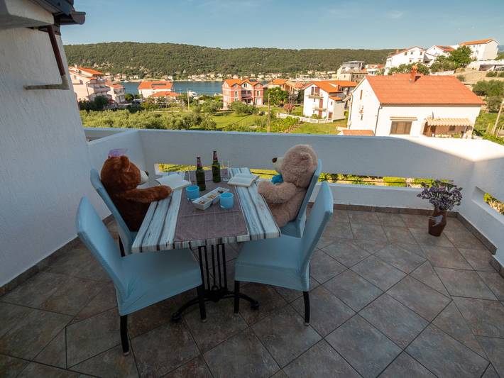 Ferienwohnung für 4 Personen, mit Balkon/Terrasse in Supetarska Draga