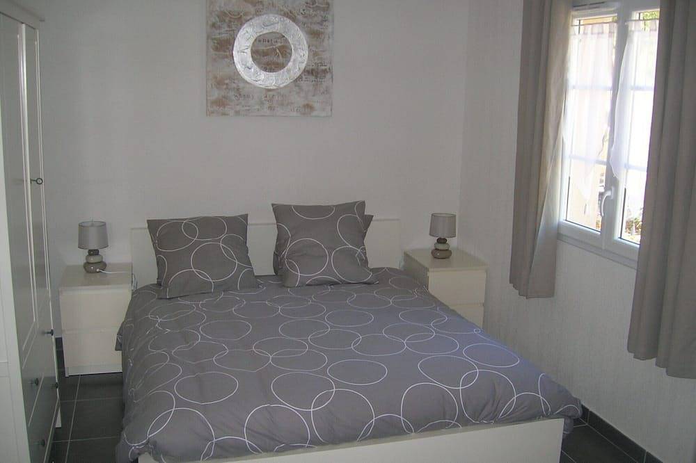 Villa de encanto totalmente climatizada en residencia con piscina. in La Môle, Region de Draguignan