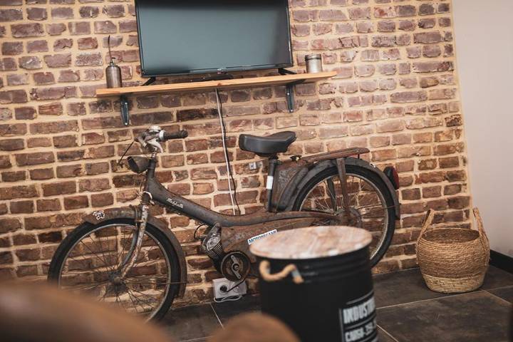 Location de vacances pour 2 personnes, avec terrasse et jardin dans Arrest