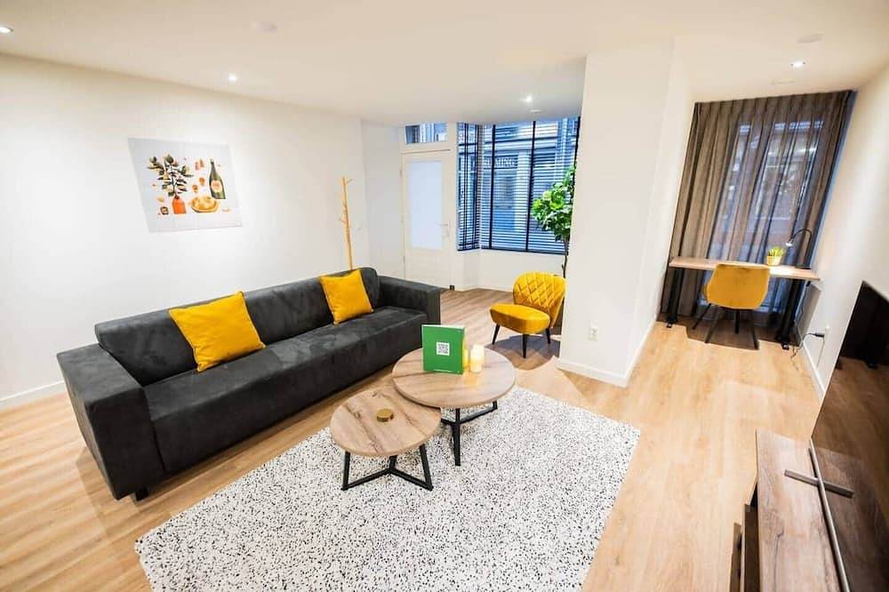 Geheel appartement, Great 95m2 Two-Bedroom Apartment in Tiel, Betuwe