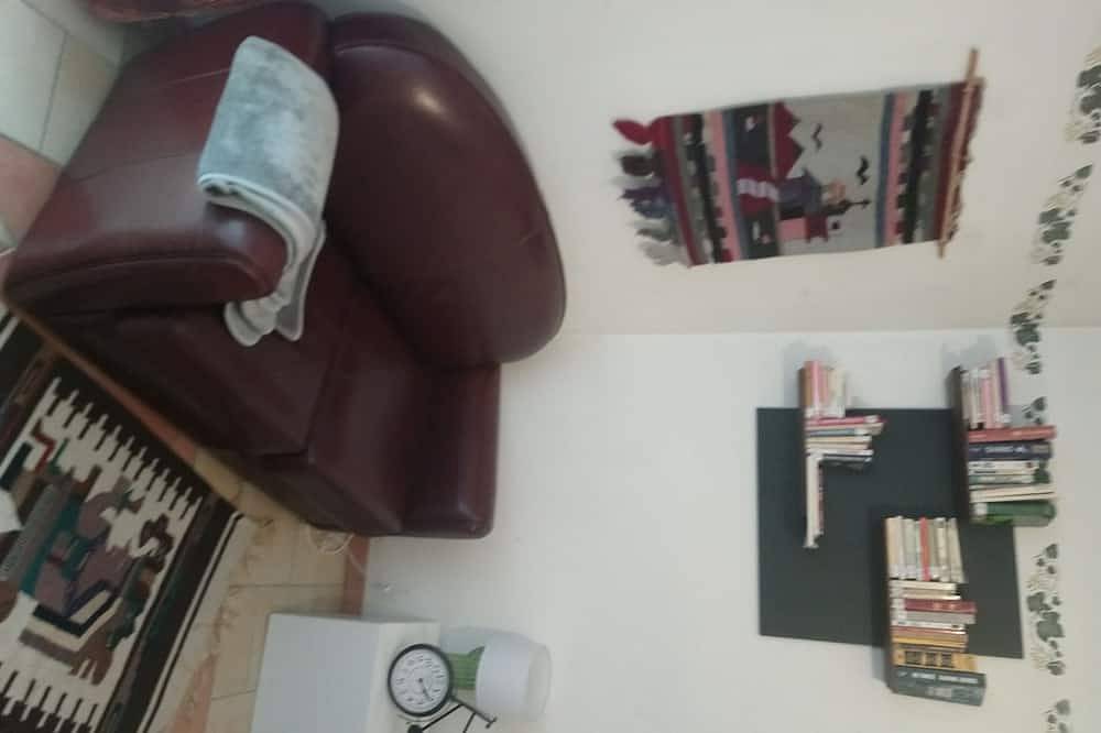 Apartamento entero, Acogedor estudio en la Provenza. in Camaret-sur-Aigues, Vaucluse
