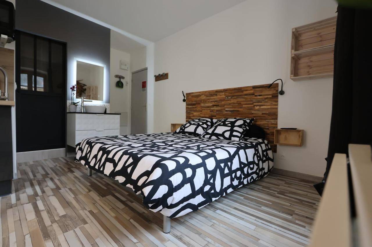 Appartement entier, Gîte climatisé "Baugallo Pastourelle" in Saint-Montan, Privas (arrondissement)