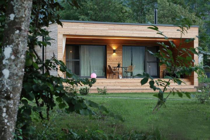 Ferienhaus für 3 Personen, mit Ausblick und Garten