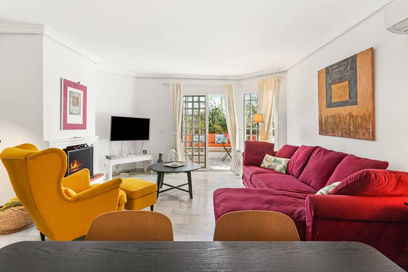 Holiday Townhouse 'Casa 13' with Wi-Fi and Air Conditioning in Carib Playa, Marbella