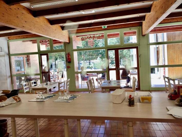 Hôtel pour 2 personnes, avec jardin ainsi que terrasse et vue, animaux acceptés à Saint-Sauveur-Camprieu