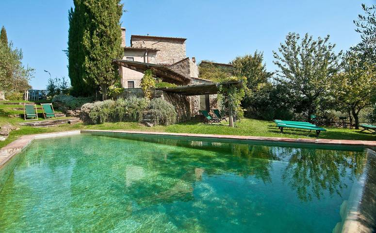 Location de vacances pour 8 personnes, avec terrasse et jardin à Radda in Chianti