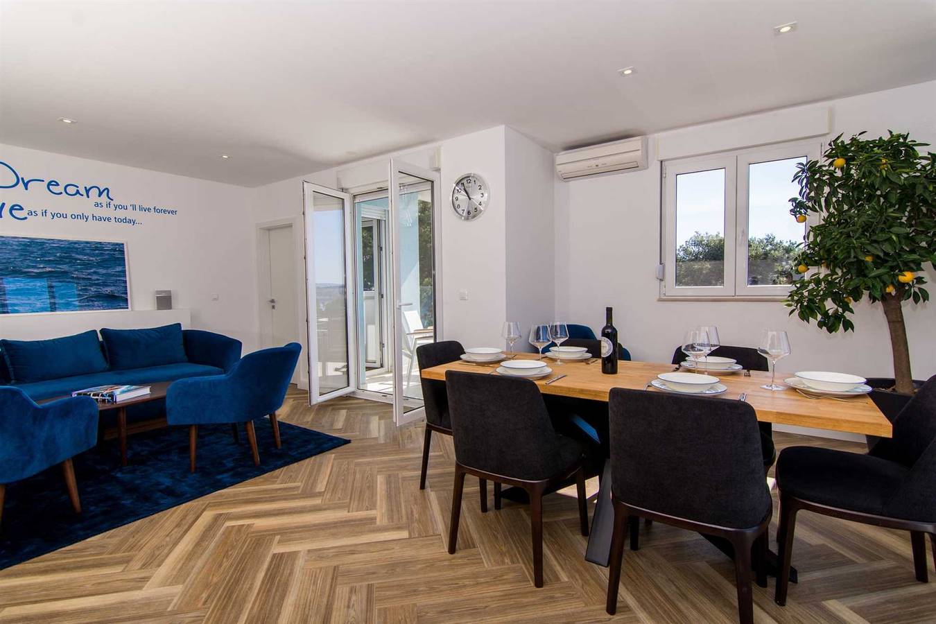 Ganze Wohnung, Apartment Deep Blue mit Pool in Trogir, Ciovo