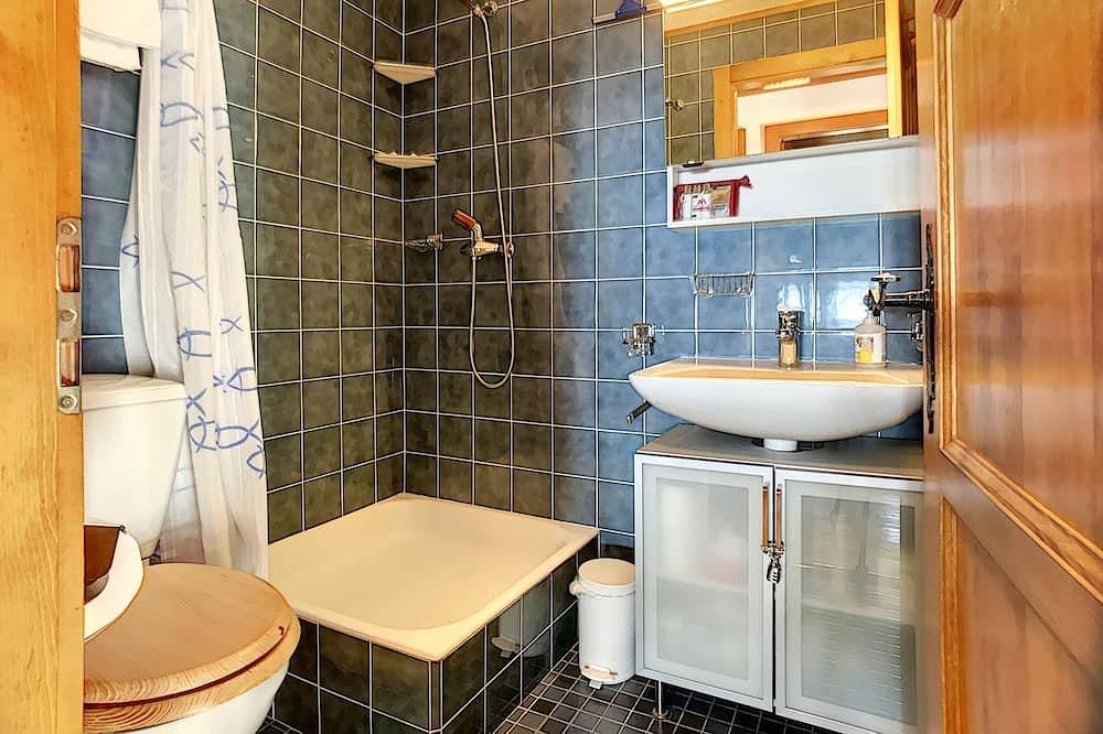 Appartement entier, Summit combles, Accès au chalet skis aux pieds depuis Le Rouge. in Bagnes, Alpes valaisannes
