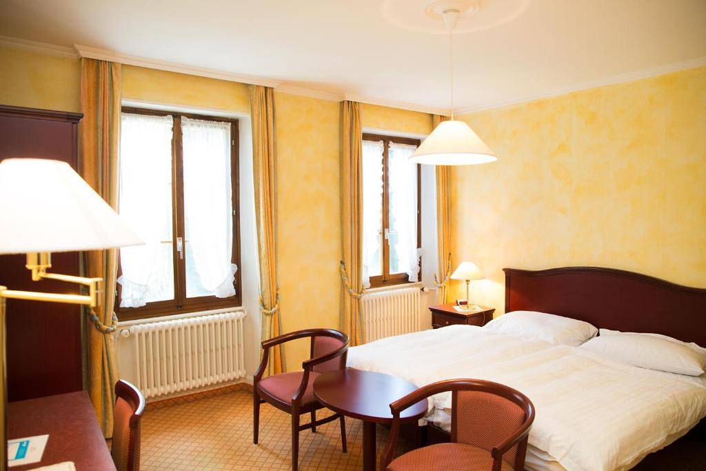 Hôtel Bahyse - Chambre double, grande, douche/wc in Blonay, Lac Léman