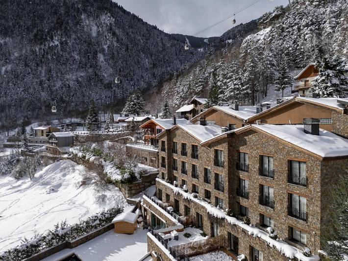 Hôtel pour 10 personnes, avec piscine et jardin