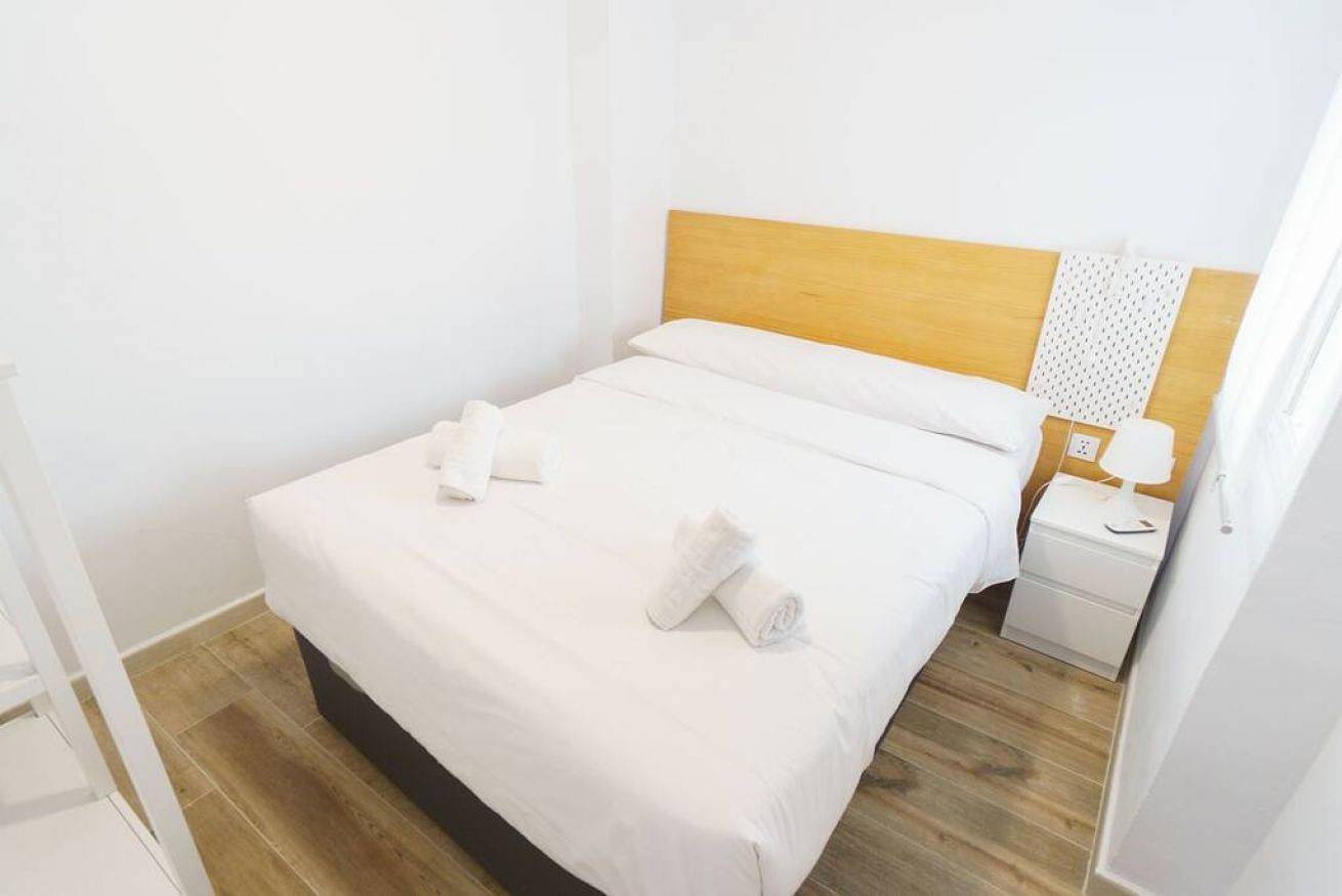 Ganze Wohnung, Ferienwohnung für 2 Personen mit Balkon/Terrasse in Casco Antiguo, Sevilla