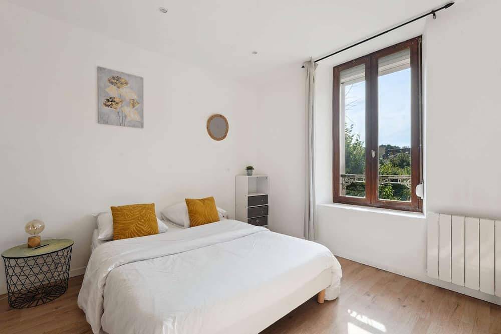 Apartamento entero, Budget apart city centre with parking in Charleville-Mézières, Ardenas