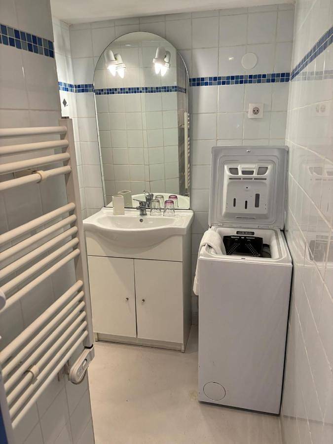 Gîte pour 2 personnes, avec Vue sur le lac et Vue à Peyriac-de-Mer - 4