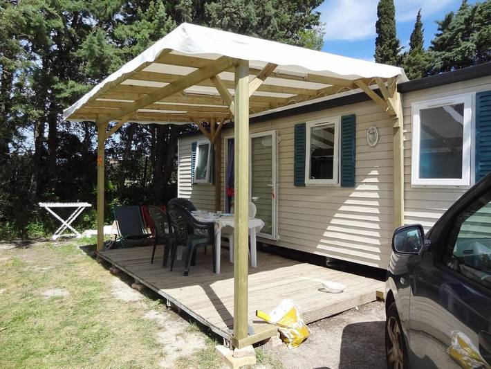 Camping pour 4 personnes, avec Terrasse