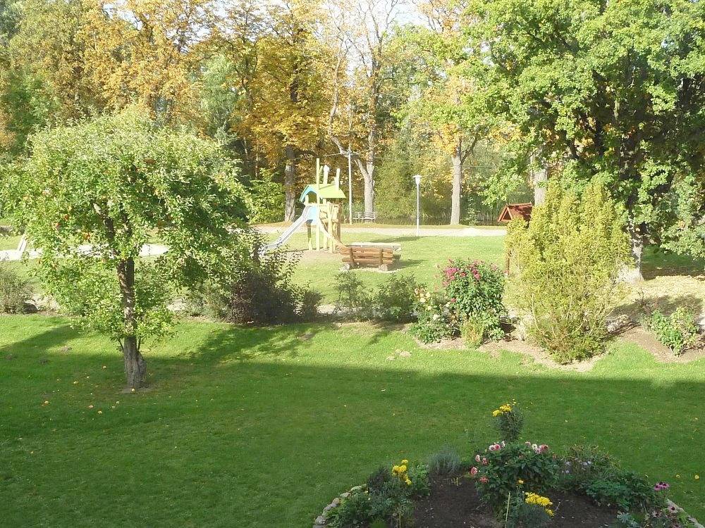 Ostsee-Bauernhof-Hocke - Spatzennest in Benz (near Wismar), Neuburg