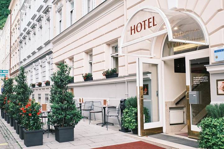 Hotel, mit Terrasse und Sauna in Salzburg