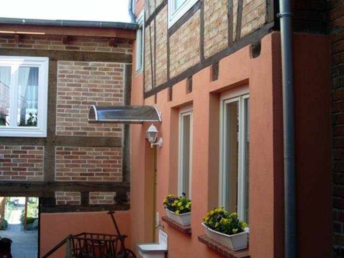 Ganze Ferienwohnung, Ferienwohnung direkt am Malchower See - zentrale Ferienwohnung mit hauseigener Bademöglichkeit in Malchow, Fleesensee