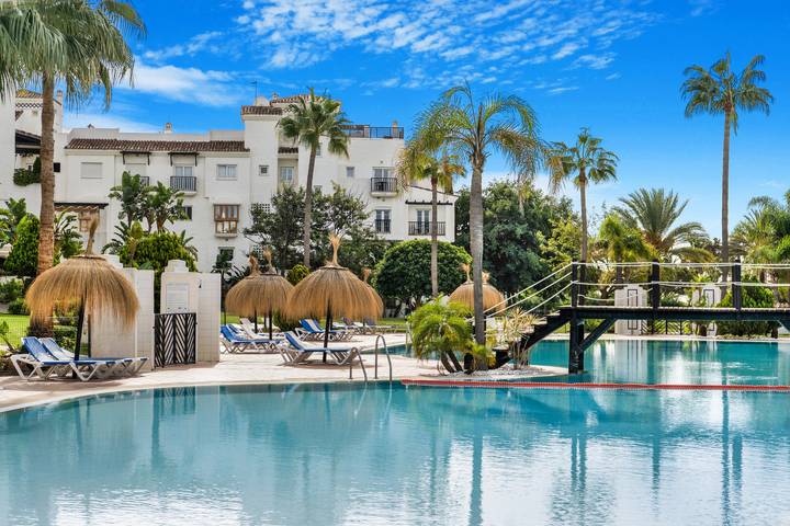Gîte pour 4 personnes, avec balcon ainsi que jardin et piscine à San Pedro Alcantara - 2