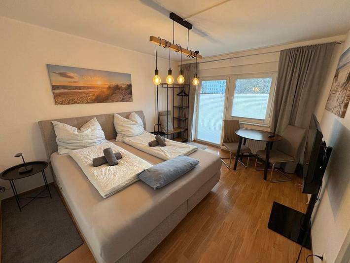 Ferienwohnung für 4 Personen, mit Balkon und Terrasse sowie Ausblick in Gera