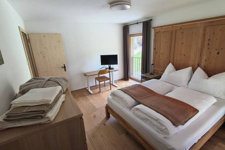 Ganze Wohnung, Ferienwohnung/App. für 6 Gäste mit 126m² in Tschierv in Tschierv, Val Müstair