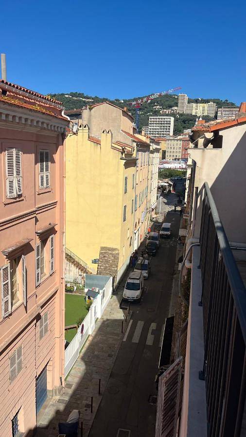 Gîte pour 2 personnes, avec terrasse et vue dans Plage Saint Francois Ajaccio - 3