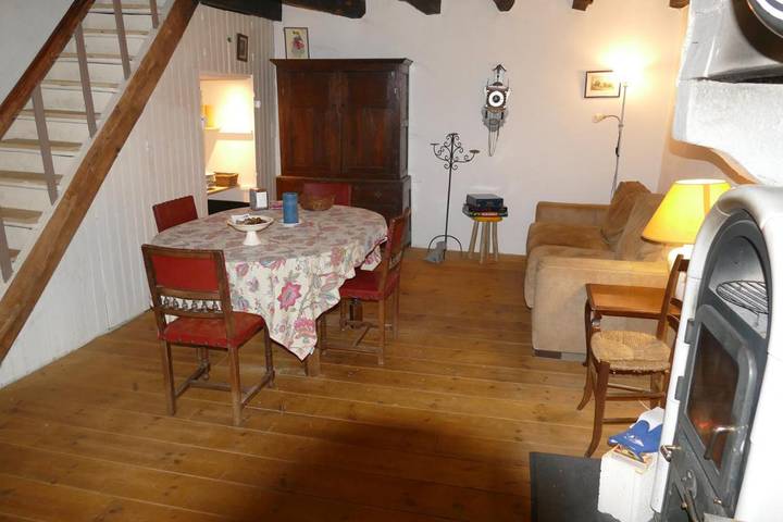 Location de vacances pour 6 personnes, avec jardin ainsi que terrasse et vue à Bujaleuf - 4