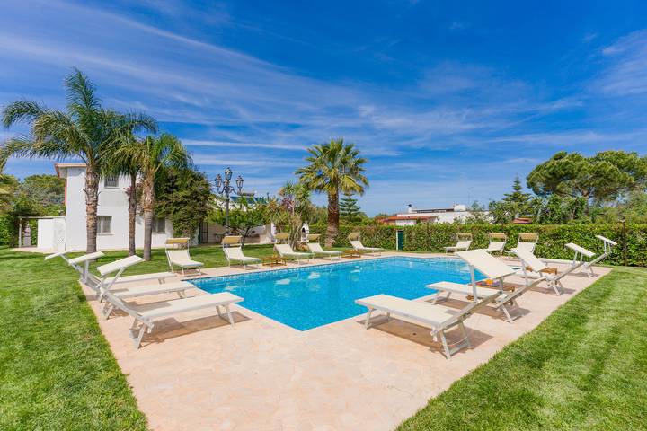 Apulian Shanti house in San Vito dei Normanni, Salento