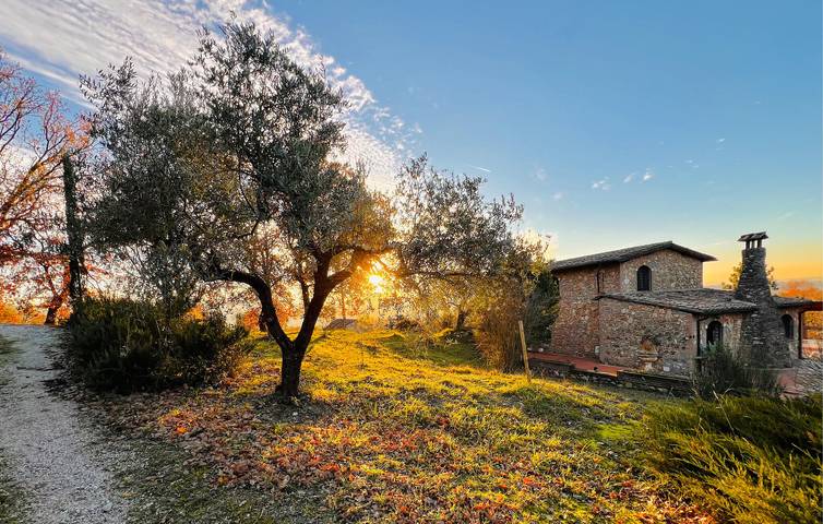 Tranquillo appartamento con giardino e piscina vicino al centro di Giove in Giove, Provincia di Terni