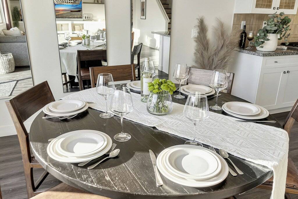 Park Cadiz - Professionally designed home close to festivals, tennis, and golf in Coachella, Coachella Valley