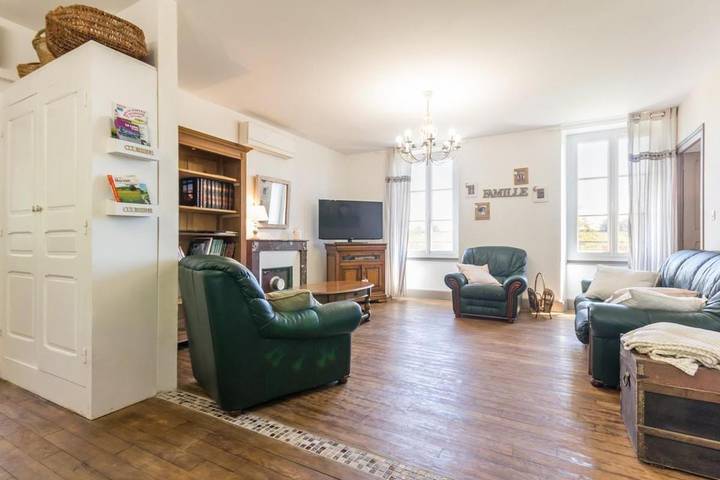 Location de vacances pour 4 personnes, avec jardin, animaux acceptés à Châtillon-en-Bazois - 2