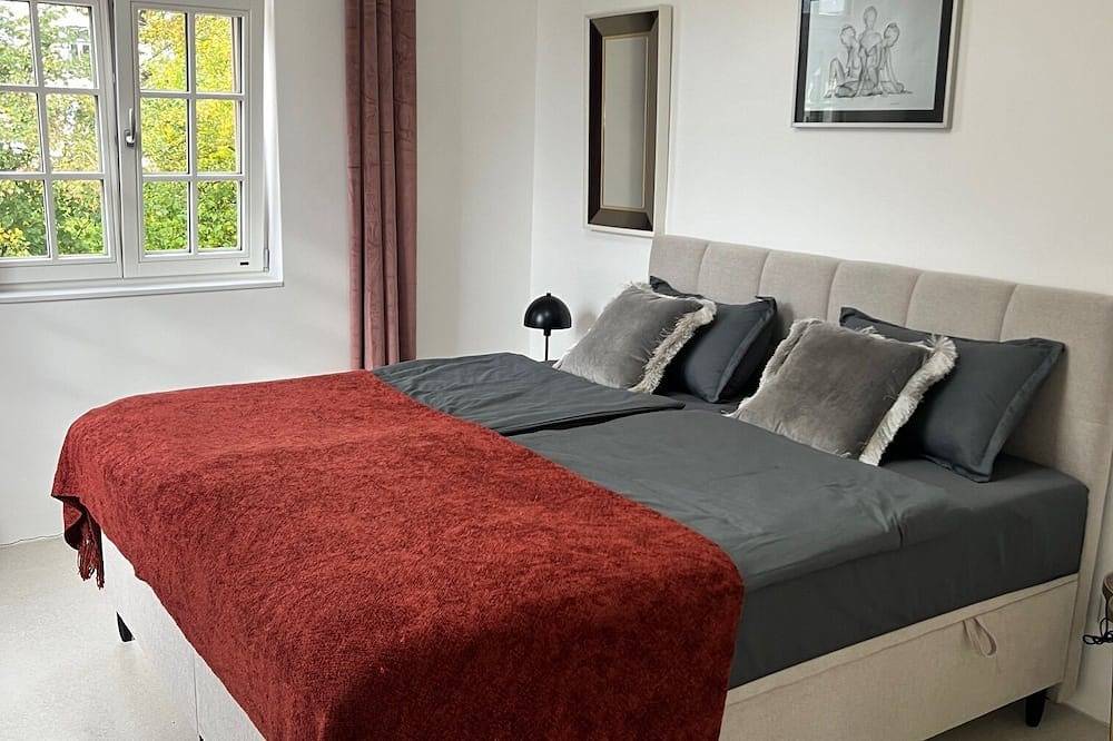 Villa mit Balkon im Stadtzentrum, Lift-, Luxus-Apartment im Beletage in Bad Hall, Steyr-Land