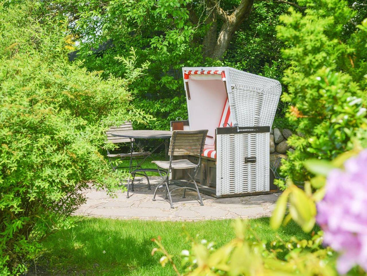 Ganze Ferienwohnung, Haus Hinrich - Ferienwohnung im Eg und Og, 45 m² groß, für 2 Erwachsenen und ggf. 2 Kindern in Keitum, Sylt (Gemeinde)
