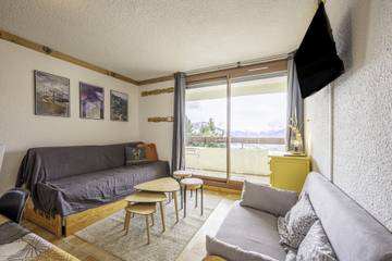 Gîte pour 10 personnes, avec balcon, animaux acceptés à Montgellafrey