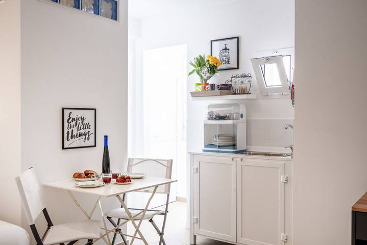 Appartamento intero, GuestHost - Room 4 - Lovely & Functional Studio in Bari, Provincia di Bari