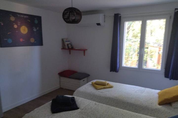 Single-storey villa, air conditioning, Wifi, swimming pool and large, quiet garden in La Capelle-et-Masmolène, Nimes und Umgebung