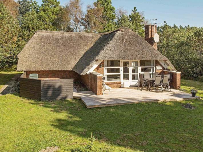 Ferienhaus für 6 Personen, mit Terrasse und Sauna in Houstrup Strand