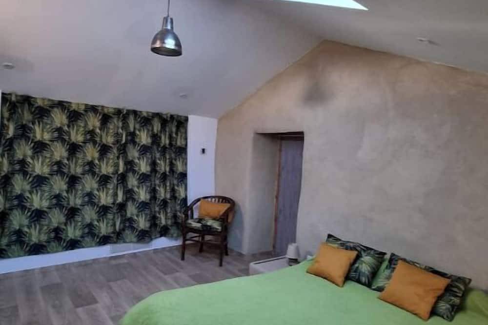 Chambres d'hôtes La Magnanerie in Saint-Julien-de-Peyrolas, Région de Nîmes