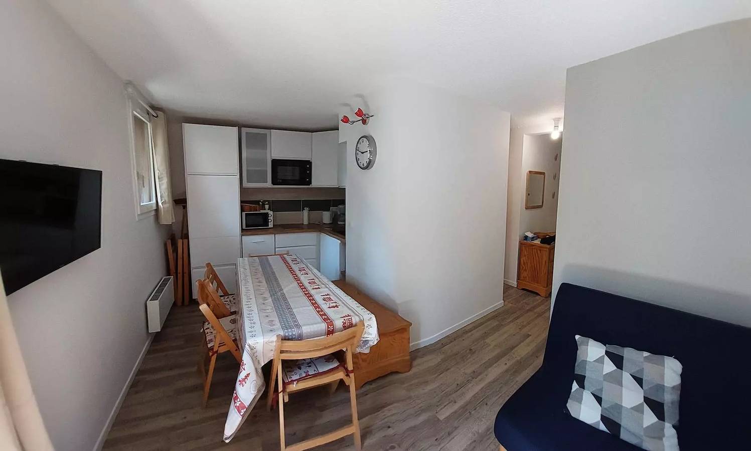 Apartamento entero, T3 todas las comodidades cerca de la salida de la silla elevadora in Station de Risoul, Risoul