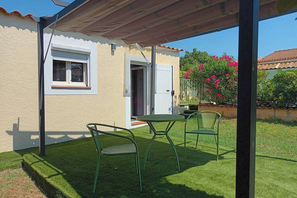 Appartement entier, En Provence, beau studio indépendant, tout équipé in Rognac, Côte méditerranéenne (France)