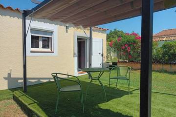 Gîte pour 2 personnes, avec jardin à Rognac