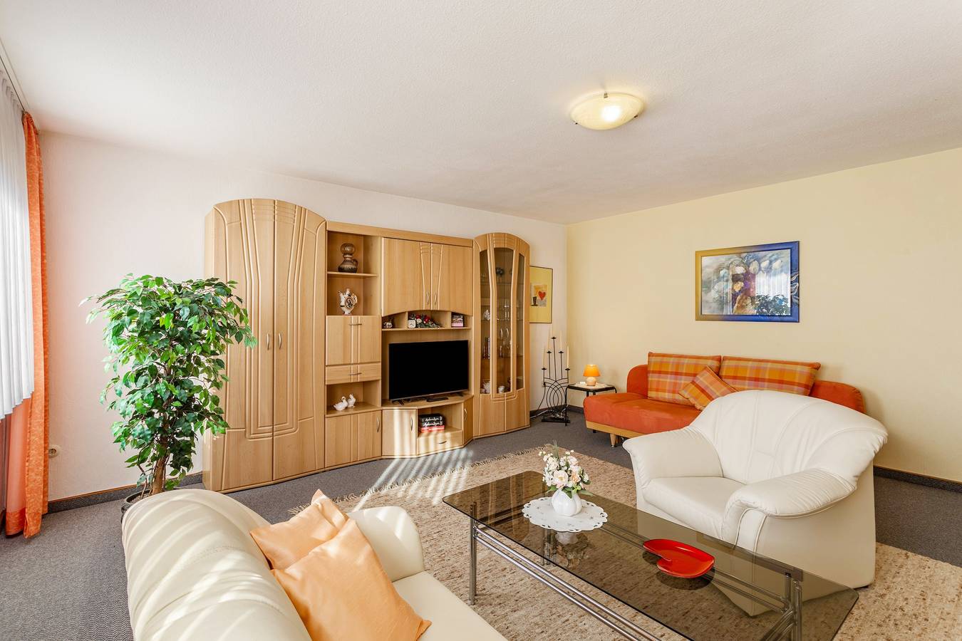 Appartement entier, Appartement "Riedel Fronz" avec vue sur les montagnes, terrasse privée et Wi-Fi in Lennestadt, Sauerland
