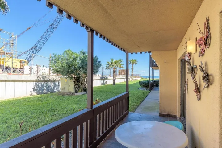 Apartamento de vacaciones para 4 personas, con jardín además de piscina y vistas - 1