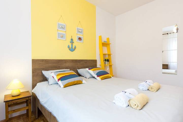 Ferienhaus für 12 Personen, mit Balkon und Terrasse sowie Garten in Punat - 3