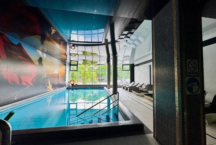 Hotel dla 2 osób, z basen i jacuzzi oraz sauna i taras w Rumia