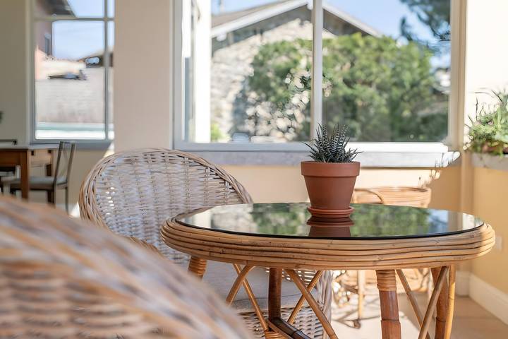 Bed and Breakfast 'Camera Matrimoniale Vista Lago' with Mountain View, Pool and Wi-Fi in Domaso, Lake Como
