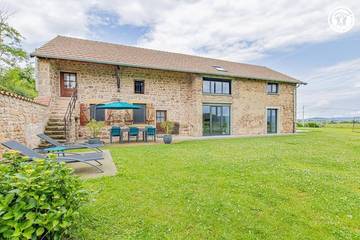 Gîte pour 6 personnes, avec jardin à Dompierre-les-Ormes