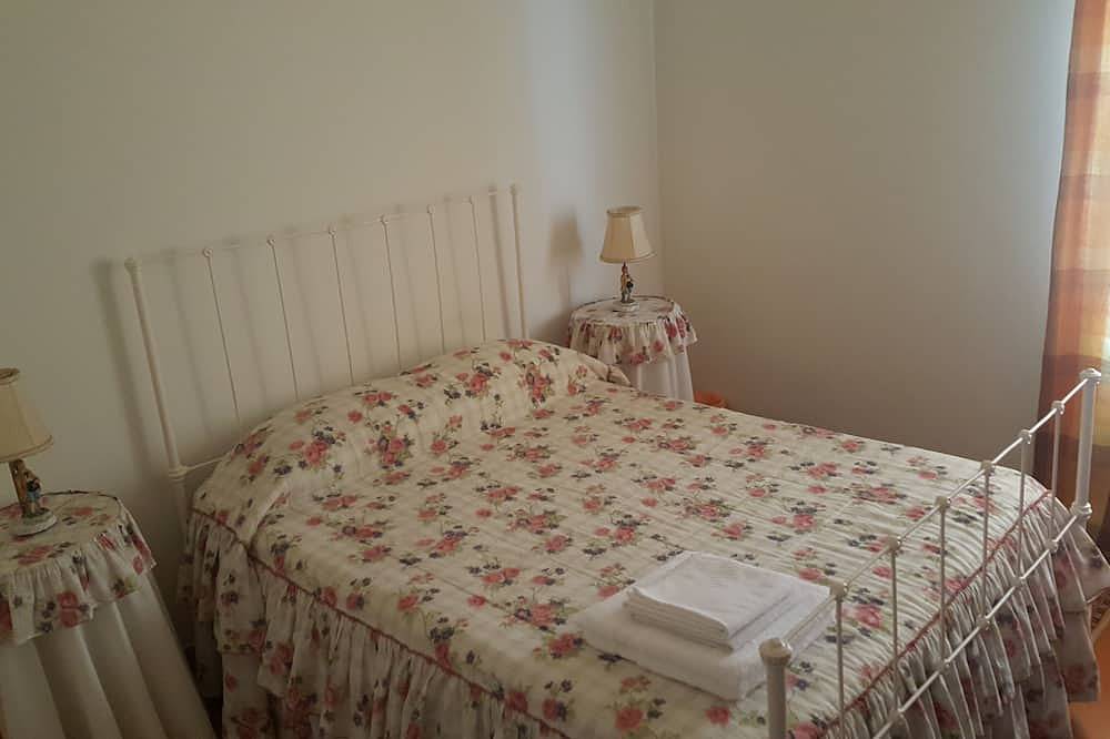 Entire apartment, Apartment in Ponta Delgada - Central and with good location in São Miguel Island, Ponta Delgada